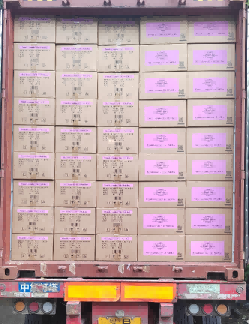 Vales Factory continuó exportando productos de crema de manos y cuidado de los pies a los EE. UU. En agosto, manteniendo una cooperación estable.